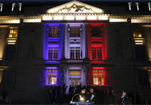 Une mise en lumière artistique et innovante de la façade de l’École !