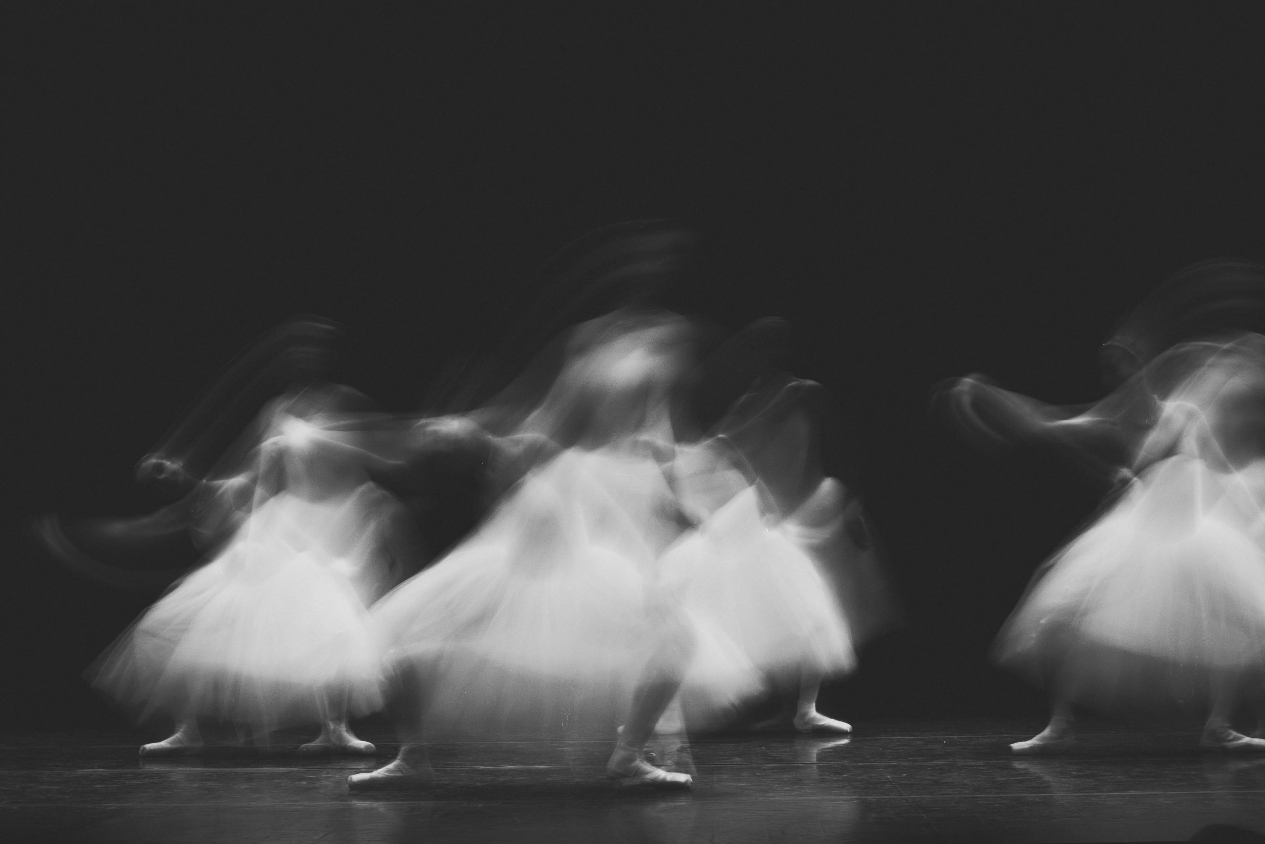 Temps et mouvement sont dépendants. Simon Boxus/Unsplash, CC BY-SA