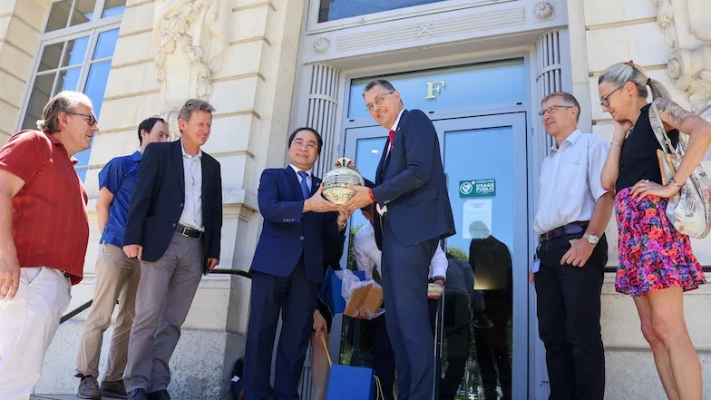 Une délégation vietnamienne en visite à Mines Saint-Étienne