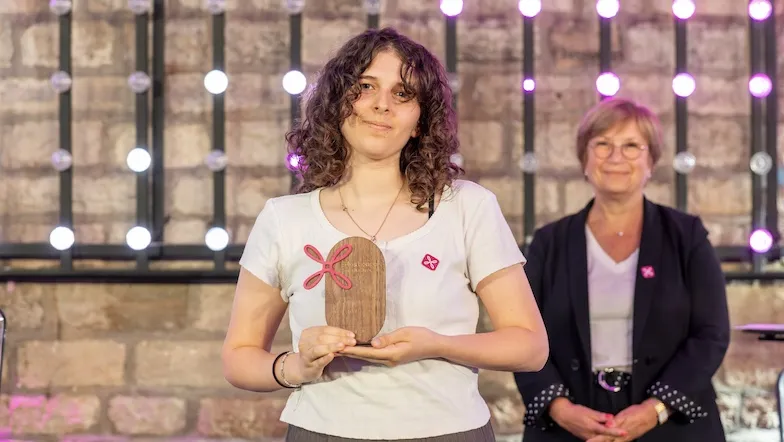Belle récompense pour le projet « Les filles en sciences, évidemment ! »